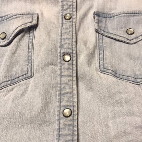Vintage H&M Divided Denim Button Down With Washed Out Sleeves Sz Small. - Picture 2 of 8